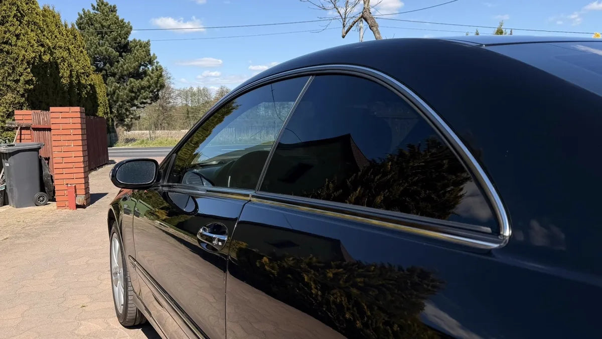 Mercedes CLK (W209) with front 30% tint panels